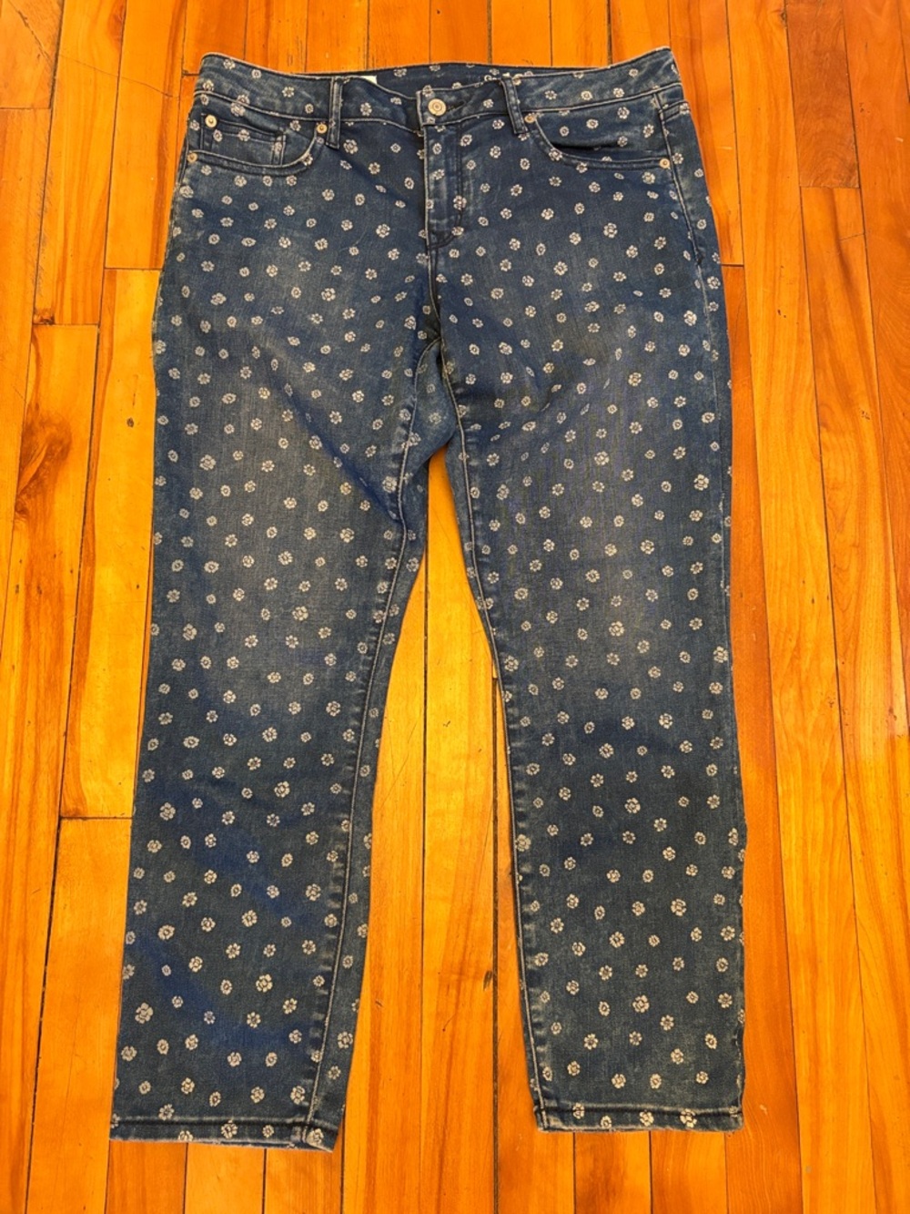 GAP Women's Skinny Jeans in Dark Blue with White Polka Floral Print - Size 14